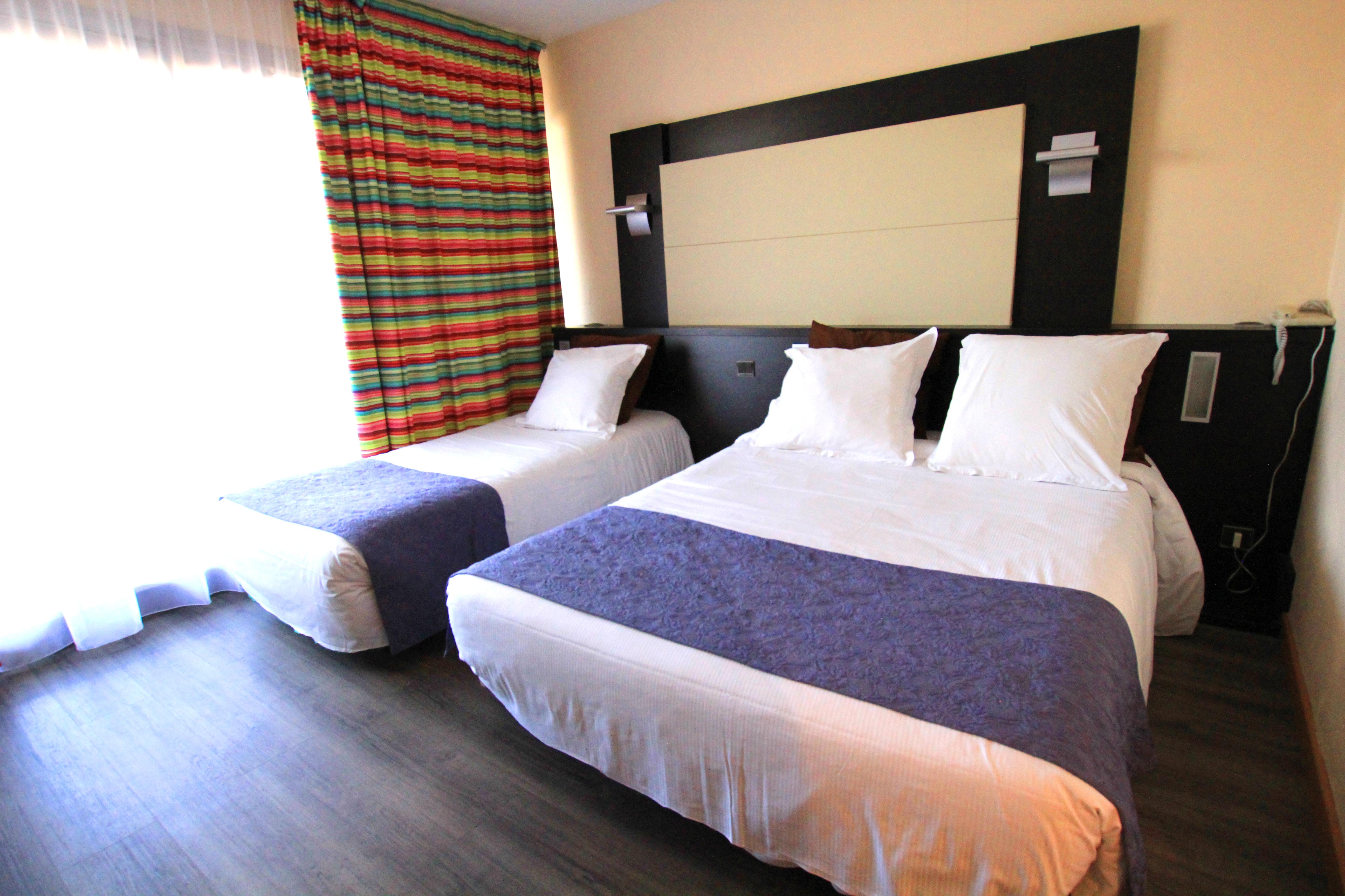 The Originals City, Hotel Galaxie, Nice Aeroport Saint-Laurent-du-Var Exteriör bild